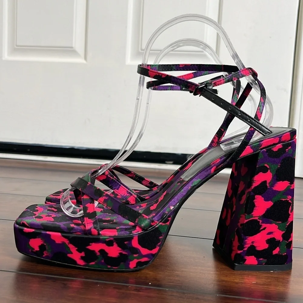 NWOB Zara Platform Sandals Women's size‎ 10 Purple Pink Leopard Print Block Heel